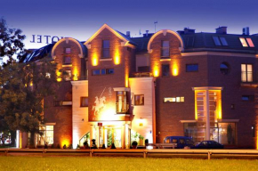 Отель Grot Hotel  Мальборк